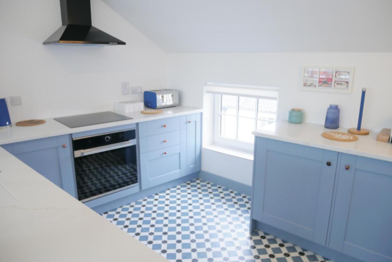 Sunset View, 2 Bedrooms In The Heart Of Holt With Parking Zewnętrze zdjęcie